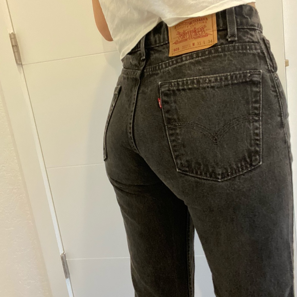 Vintage Black Levis 〰️